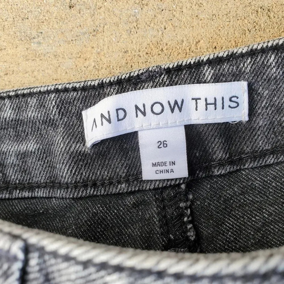 NWT AND NOW THIS Women's Size 26 Highrise Jeans Acid Wash - Picture 8 of 15